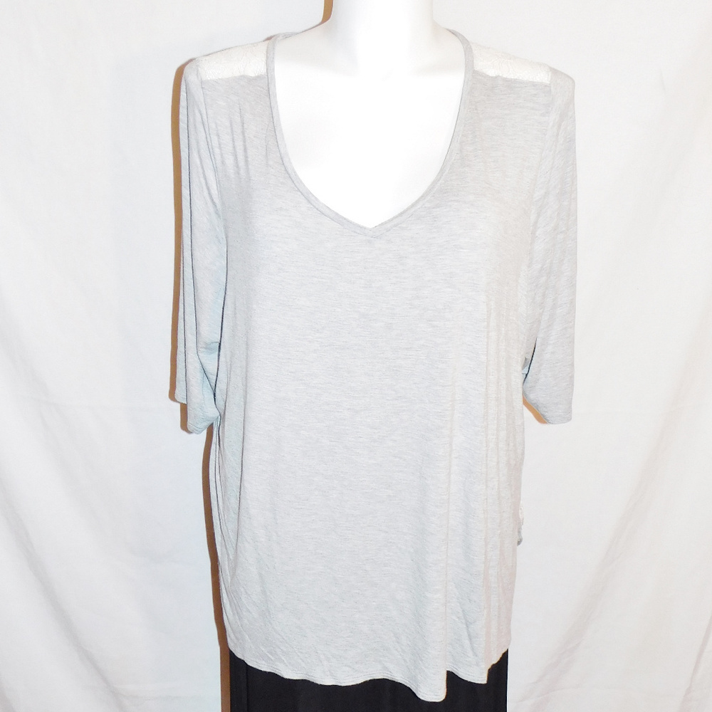 26/28 Lane Bryant Gray Ivory Lace Stretch Top EUC